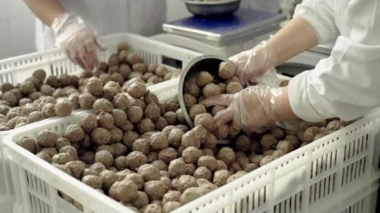 广东某食品包装真空改造:级联深抽与备用冗余保障牛肉丸高效保鲜