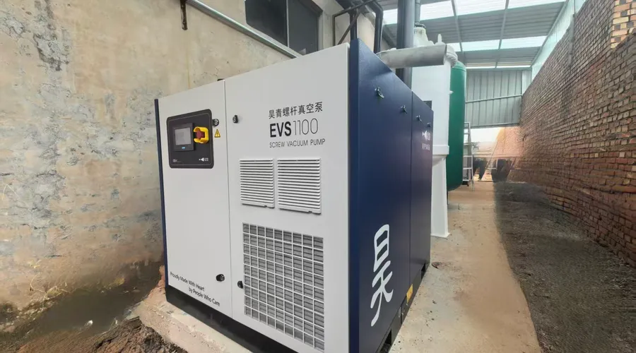 昊青EVS1100粗抽螺杆泵安装现场