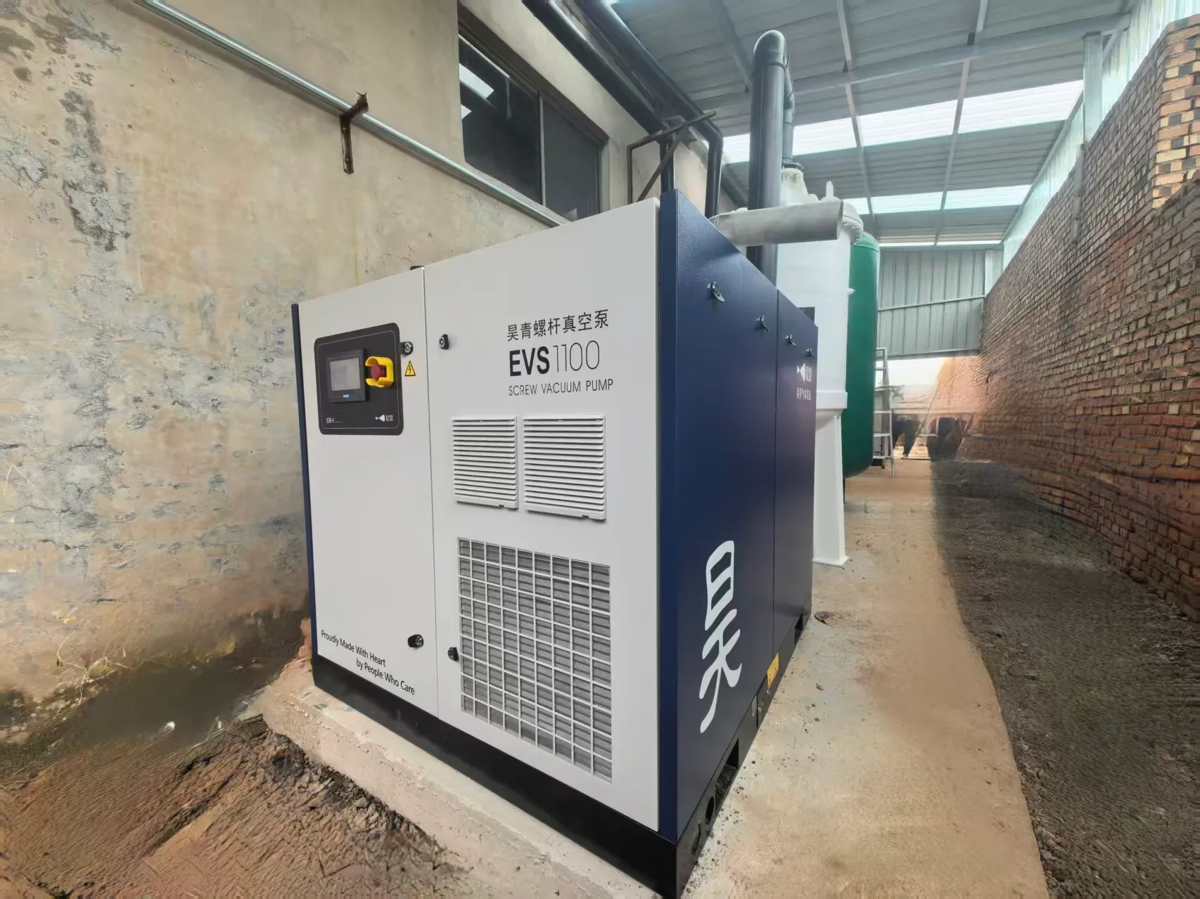 图01 — 粗抽段:昊青EVS1100大流量螺杆泵现场实景