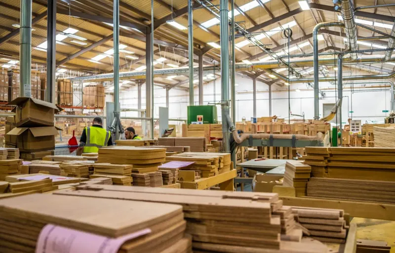 家具智造的动力升级：EVS 真空系统在 CNC 开料与封边中的应用